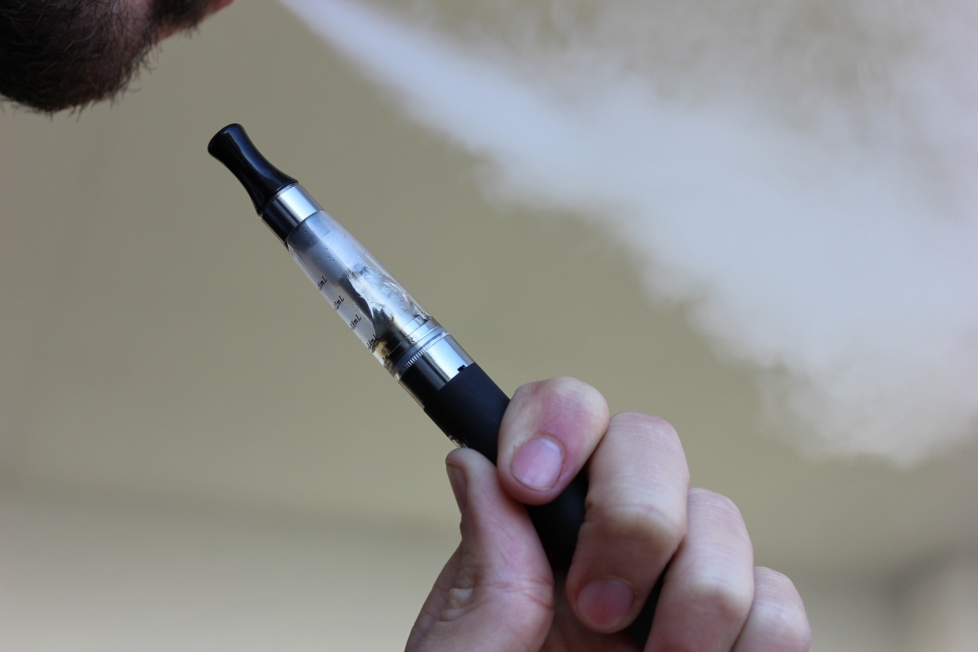 Vaping and Smoking Affect Oral Health